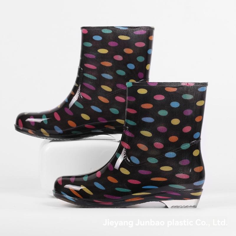 Kids Bogs Classic Boots, Wild Rainbows  |  Rain & Snow Boots Kids Kids